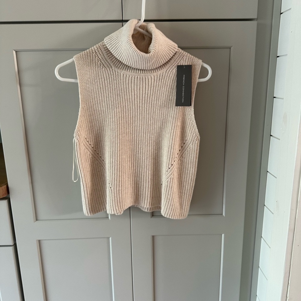 French connection turtleneck sleeveless sweater